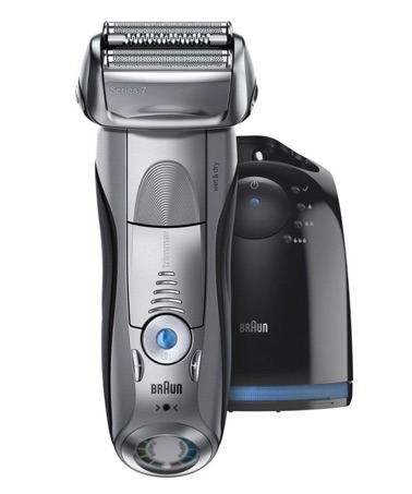 Braun Series 7 7899cc with cleaning and charging station.